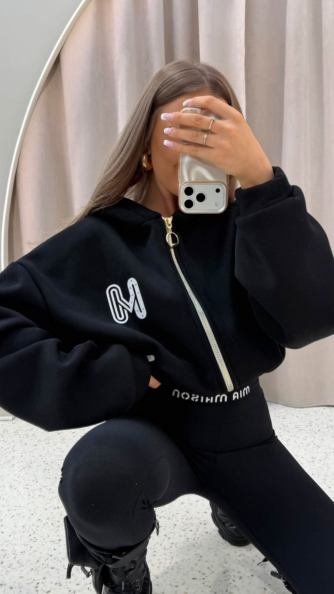 Bluza SHINE Mia Maison na suwak czarna